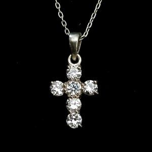 925 Sterling Silver white CZ Diamond Cross necklace with 17"  925 Silver Chain